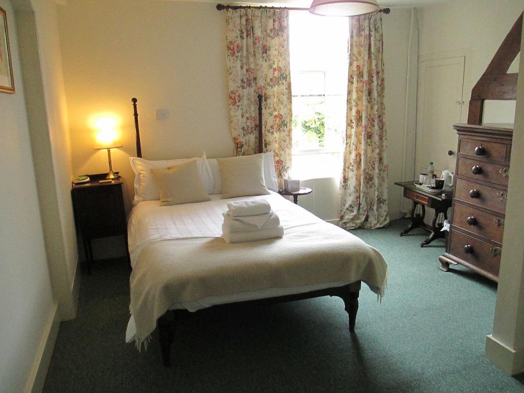 Bed and Breakfast Old Manor House Shepperton Camera foto