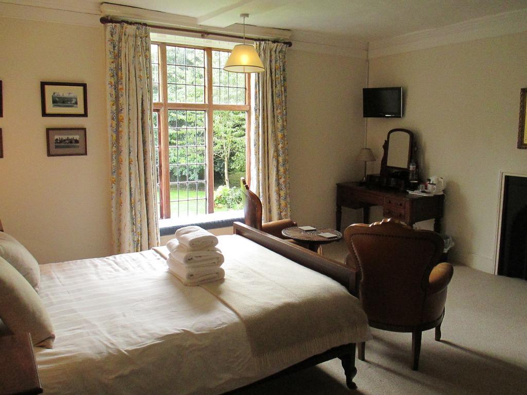 Bed and Breakfast Old Manor House Shepperton Camera foto